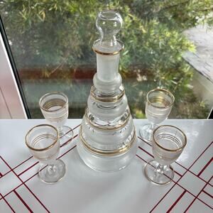 Vintage Frosted Glass Beehive Decanter Set With 4 Gold Banded Cordial Glasses